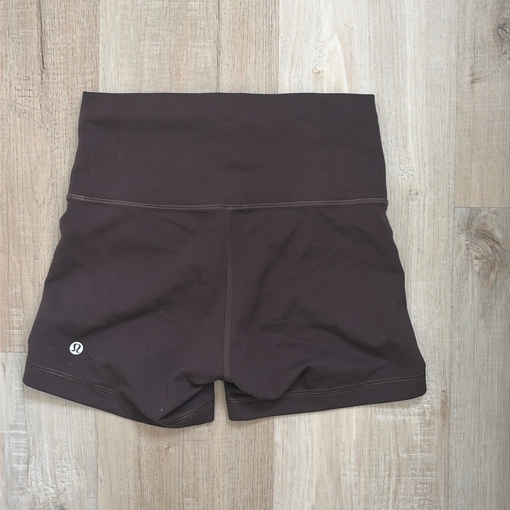Lululemon brown wunder train 2 inch high rise shorts